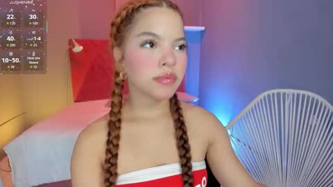 Snapshot of everyh chatting on October 16, 8:11 pm Sophia online show from October 16, 8:11 pm