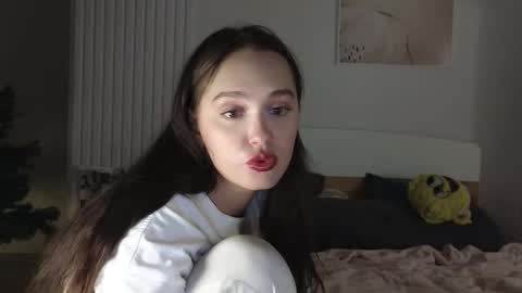 evi_woow online show from January 31, 9:35 pm