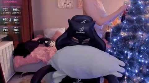 your Evie online show from December 19, 2:46 pm