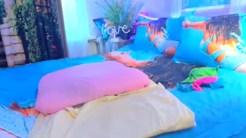 evie_hilll online show from March 27, 3:57 pm