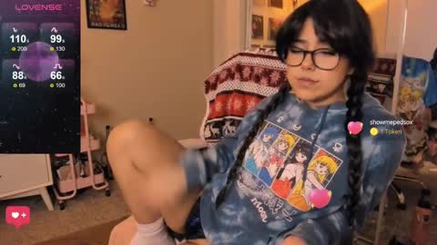 Snapshot of evie_luna chatting on December 5, 12:52 am Evie Luna online show from December 5, 12:52 am