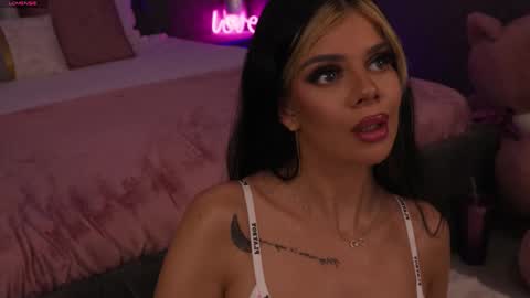 EvieeBliss online show from March 17, 10:08 am