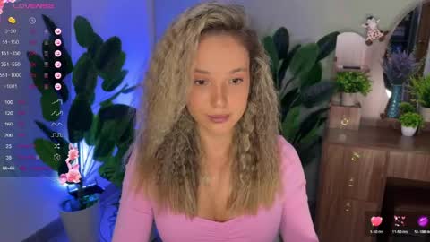 evielina online show from May 13, 12:06 am