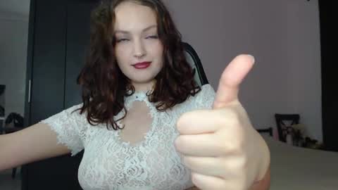 Lessie online show from October 20, 8:34 pm