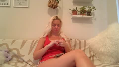 Badblondebunny online show from April 1, 11:24 pm