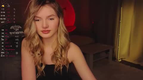 Evelyn online show from November 21, 12:29 pm