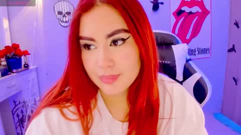 evva_foxxy online show from January 24, 3:45 pm