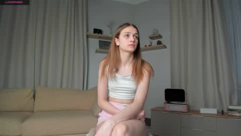 Ann online show from April 8, 7:16 pm