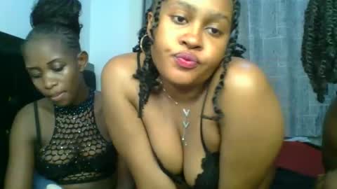 exotic_cutiee online show from April 22, 2:52 am