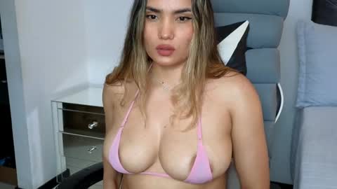 Snapshot of exoticcute chatting on September 29, 5:07 pm samantha online show from September 29, 5:07 pm
