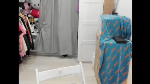 Yara online show from March 2, 9:10 pm