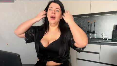 Ann online show from March 25, 3:56 am