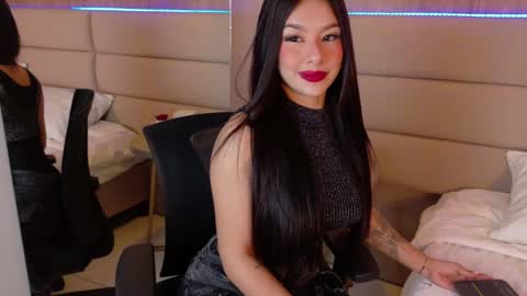 Snapshot of eymicooper chatting on December 23, 5:11 pm eymicooper online show from December 23, 5:11 pm