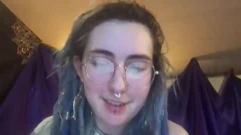 Snapshot of faexoxoxo chatting on February 23, 4:11 am Fae online show from February 23, 4:11 am