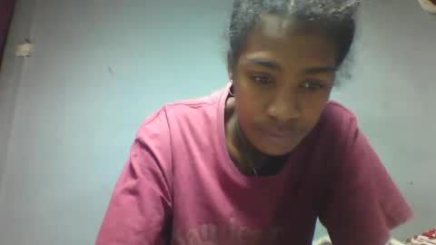 faiqua95 online show from May 2, 11:30 pm
