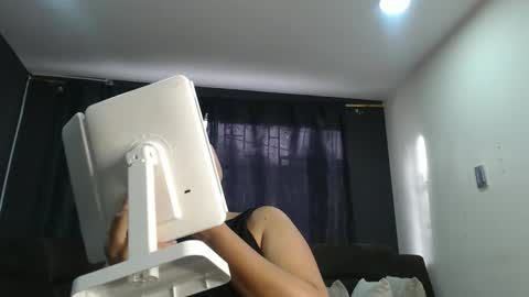 fairylatin online show from January 18, 12:23 pm