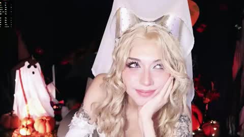 Snapshot of fairywhore chatting on October 16, 4:15 am Jackie Cosplayer online show from October 16, 4:15 am