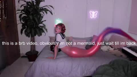 Snapshot of fairywhore chatting on October 13, 4:15 am Jackie Cosplayer online show from October 13, 4:15 am