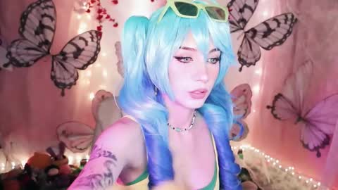 Snapshot of fairywhore chatting on September 20, 2:43 am Jackie Cosplayer online show from September 20, 2:43 am