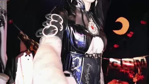 Snapshot of fairywhore chatting on October 19, 11:18 pm Jackie Cosplayer online show from October 19, 11:18 pm