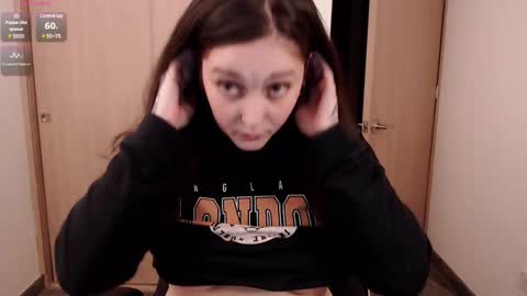 Snapshot of fallenag__ chatting on February 20, 3:34 am OF fallenag 1 online show from February 20, 3:34 am