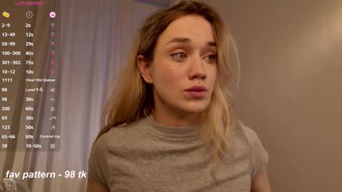 fancyamelia online show from October 10, 2:00 pm