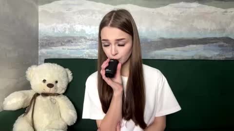 Anna Scovich online show from November 10, 12:33 pm