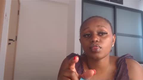 Snapshot of fayzah24 chatting on December 11, 10:36 am PRETTY online show from December 11, 10:36 am