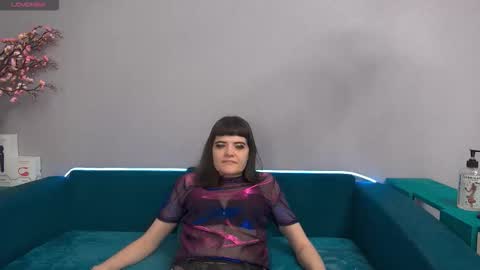 Laura online show from October 28, 9:30 pm