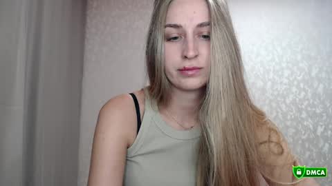 Femke online show from April 15, 8:09 pm