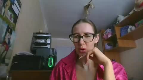 feraliss online show from January 16, 9:49 am