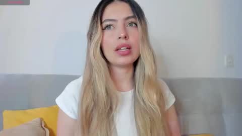 fernanda  online show from February 8, 1:48 pm