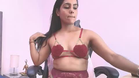 Fernandabrown s online show from March 22, 8:53 am