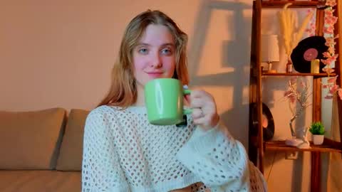 Rachel online show from March 22, 8:20 am