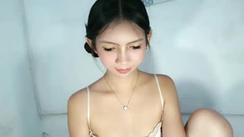 feyaaa online show from April 21, 2:51 am