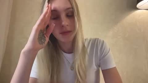 Lisa online show from October 6, 11:16 am