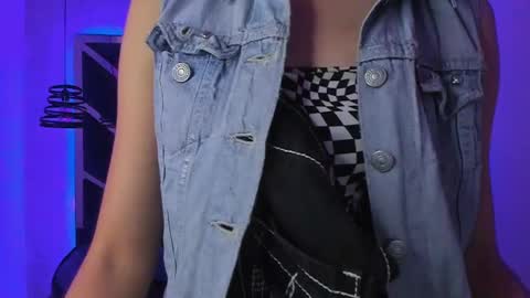   online show from January 28, 12:11 pm