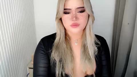  Angela  DONT FORGET TO FOLLOW AND GIVE ME APPRECIATION online show from November 11, 4:19 am