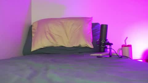 Ashley online show from March 12, 2:36 am