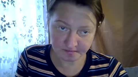 Snapshot of finika_say chatting on October 22, 1:27 pm finika_say online show from October 22, 1:27 pm