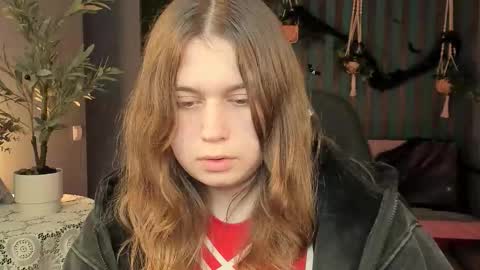 fiora online show from October 25, 6:32 am