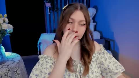 fiora online show from April 11, 7:45 am