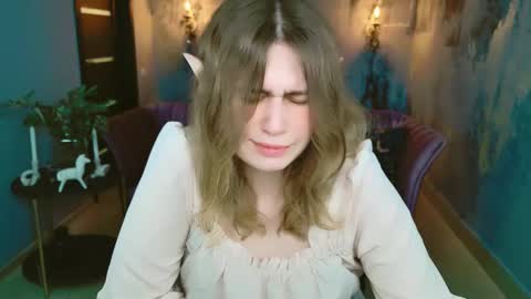 Snapshot of fioramarmoris chatting on February 23, 3:12 pm fiora online show from February 23, 3:12 pm
