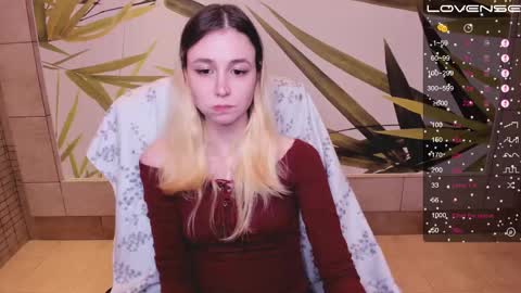 FlexiMona online show from March 2, 4:14 pm