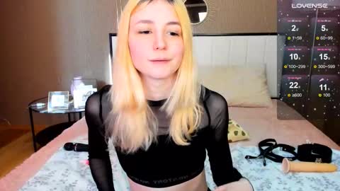 FlexiMona online show from October 3, 9:36 am