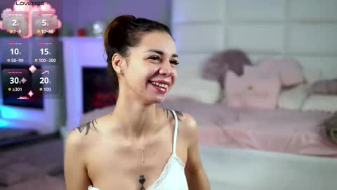 Snapshot of flirty_fawn chatting on October 4, 2:50 am Ana online show from October 4, 2:50 am