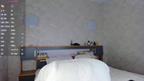 Emely  online show from March 18, 2:33 pm