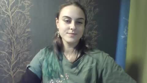 Snapshot of flower_bluee chatting on October 11, 12:30 pm Ambika 3 online show from October 11, 12:30 pm