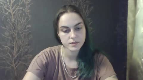 Snapshot of flower_bluee chatting on January 8, 1:52 pm Ambika 3 online show from January 8, 1:52 pm