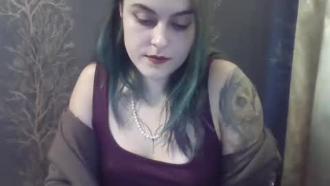 Snapshot of flower_bluee chatting on December 11, 12:44 pm Ambika 3 online show from December 11, 12:44 pm